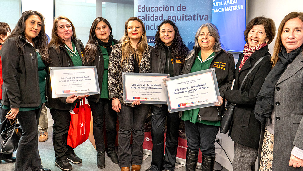 Jardines infantiles son certificados como “amigos de la lactancia materna”